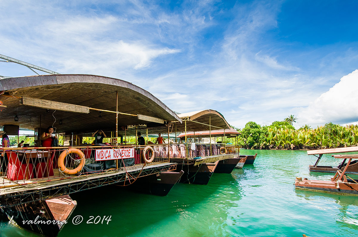 Loay river cruise