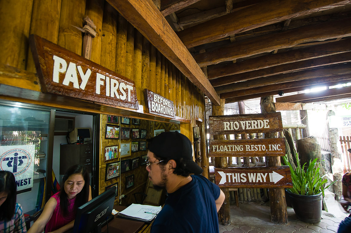 Loay river cruise counter